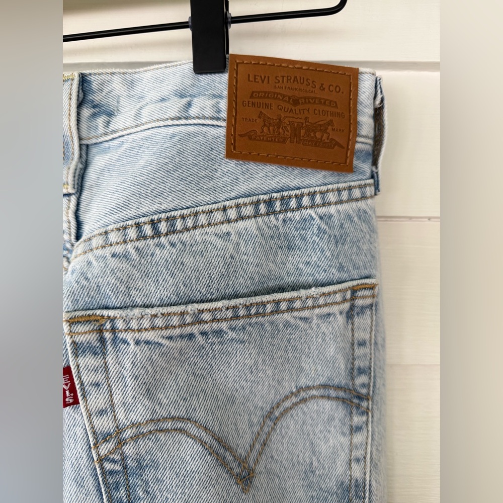 Levi’s | Ribcage Straight Ankle Jeans Light Wash Size 29 High Rise - Picture 5 of 9